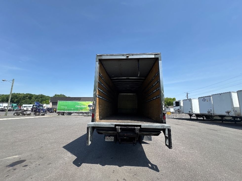 Medium Duty Box Truck-Light and Medium Duty Trucks-Freightliner-2018-M2-Baltimore-MD-192,235\n\t\tmiles-$ 52,500 - Image 8