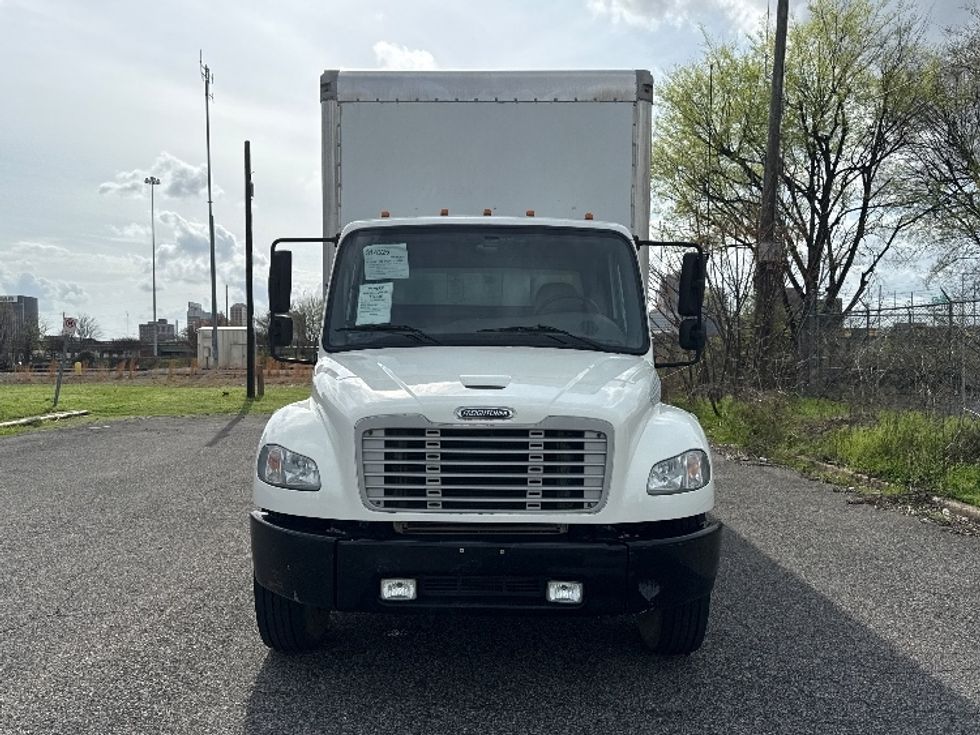 Medium Duty Box Truck-Light and Medium Duty Trucks-Freightliner-2018-M2-Birmingham-AL-140,460\n\t\tmiles-$ 52,750 - Image 2