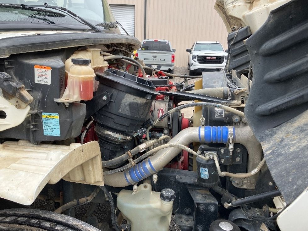 Medium Duty Box Truck-Light and Medium Duty Trucks-Freightliner-2018-M2-Birmingham-AL-140,460\n\t\tmiles-$ 52,750 - Image 23