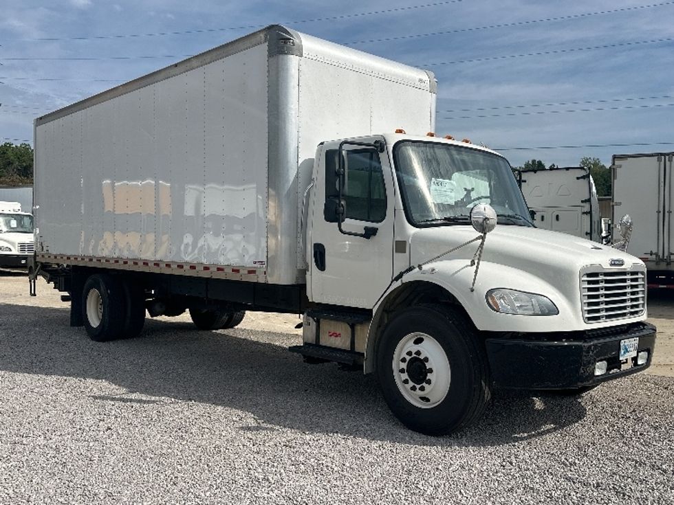 Medium Duty Box Truck-Light and Medium Duty Trucks-Freightliner-2018-M2-Birmingham-AL-325,440\n\t\tmiles-$ 25,250 - Image 1