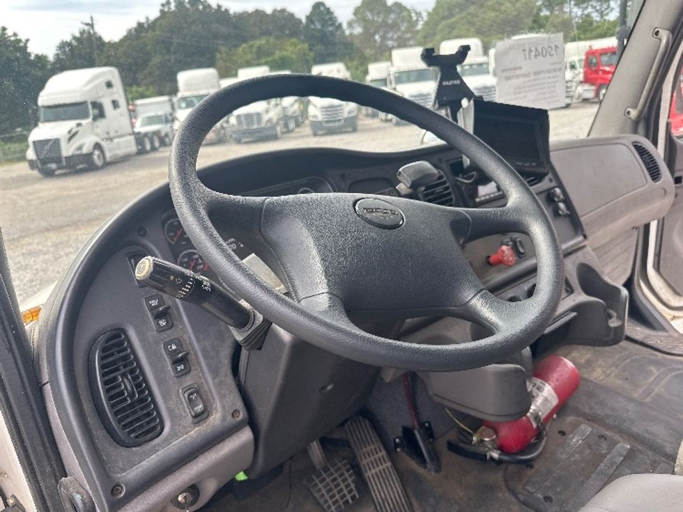 Medium Duty Box Truck-Light and Medium Duty Trucks-Freightliner-2018-M2-Birmingham-AL-325,440\n\t\tmiles-$ 25,250 - Image 17