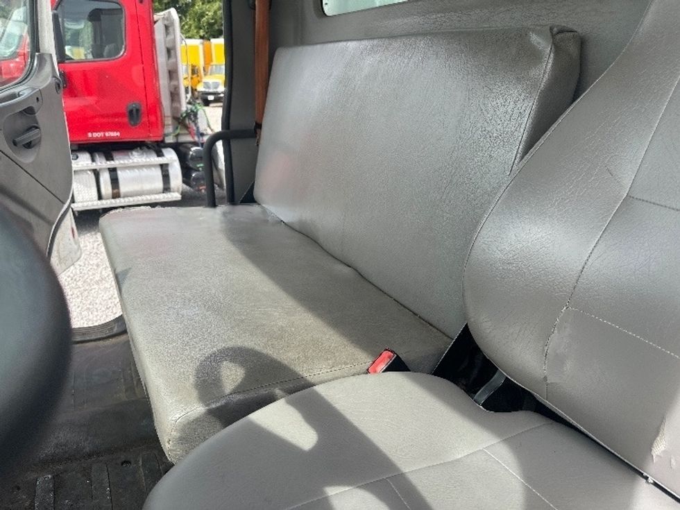 Medium Duty Box Truck-Light and Medium Duty Trucks-Freightliner-2018-M2-Birmingham-AL-325,440\n\t\tmiles-$ 25,250 - Image 20