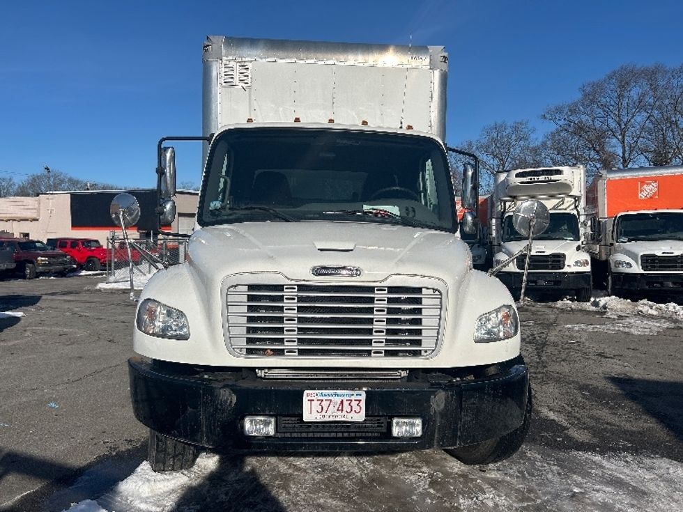 Medium Duty Box Truck-Light and Medium Duty Trucks-Freightliner-2018-M2-Braintree-MA-19,331\n\t\tmiles-$ 49,500 - Image 2