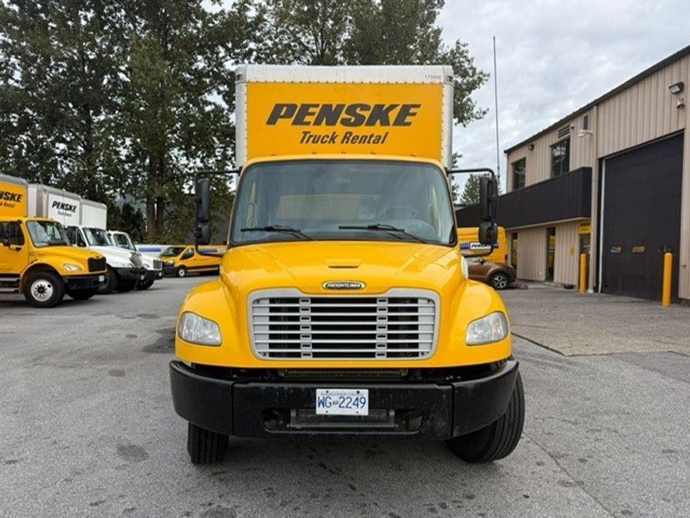 Medium Duty Box Truck-Light and Medium Duty Trucks-Freightliner-2018-M2-Burnaby-BC-205,975\n\t\tkm-$ 63,750 - Image 2