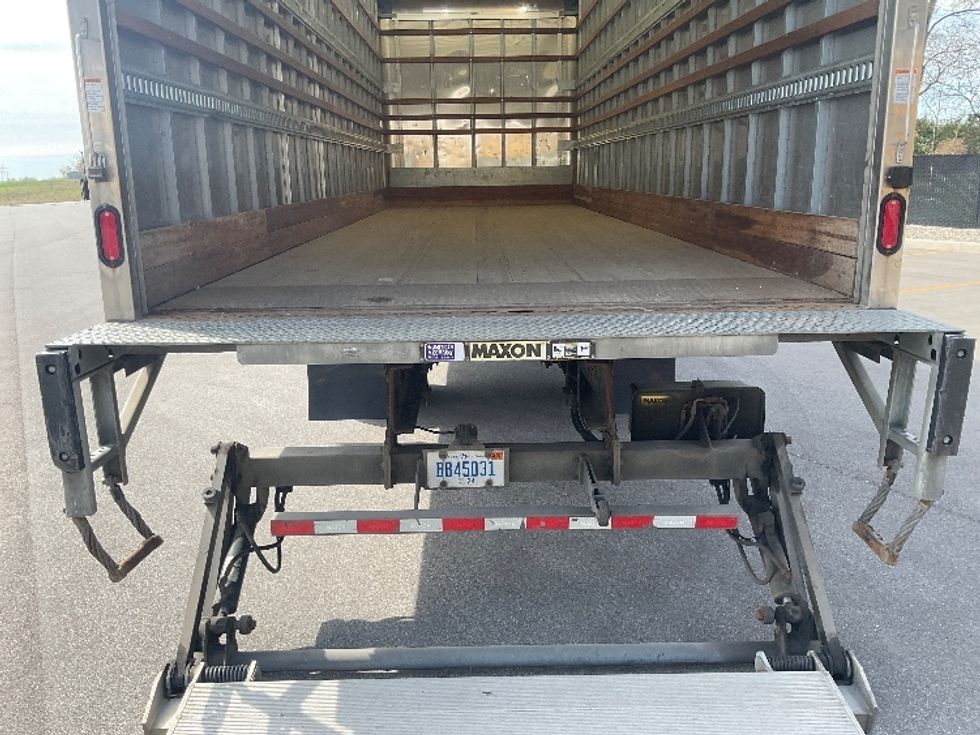 Medium Duty Box Truck-Light and Medium Duty Trucks-Freightliner-2018-M2-Byron Center-MI-134,431\n\t\tmiles-$ 53,500 - Image 10
