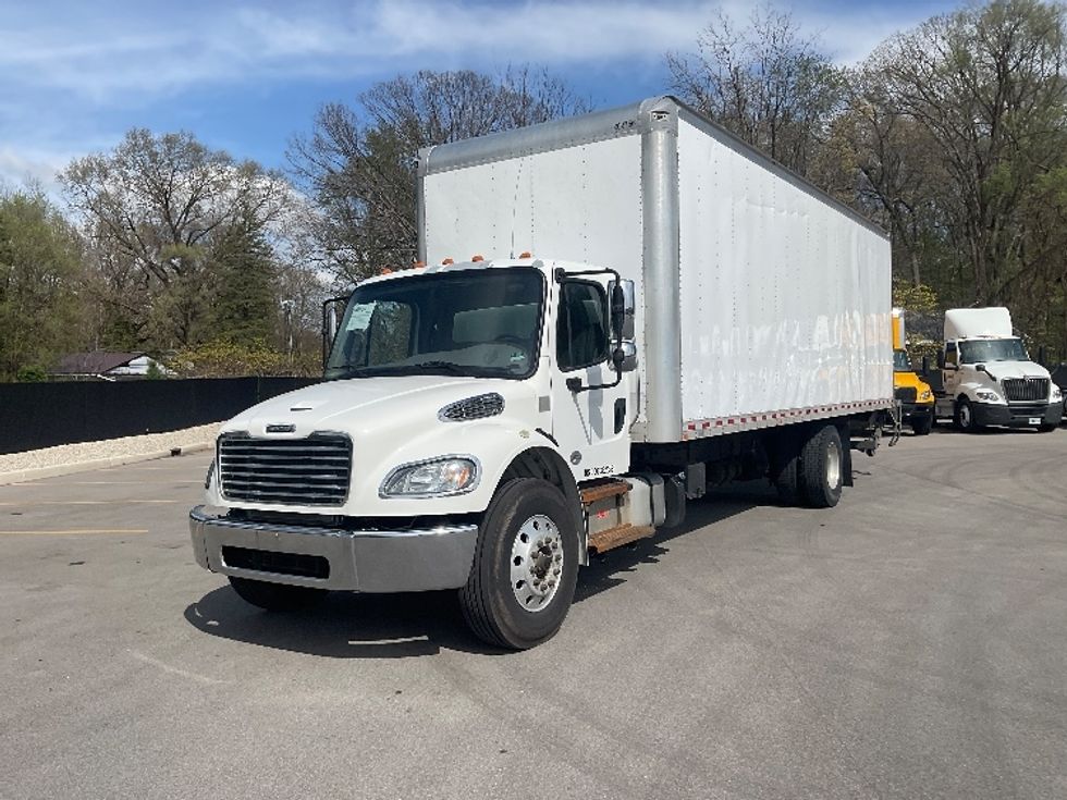 Medium Duty Box Truck-Light and Medium Duty Trucks-Freightliner-2018-M2-Byron Center-MI-134,431\n\t\tmiles-$ 53,500 - Image 3