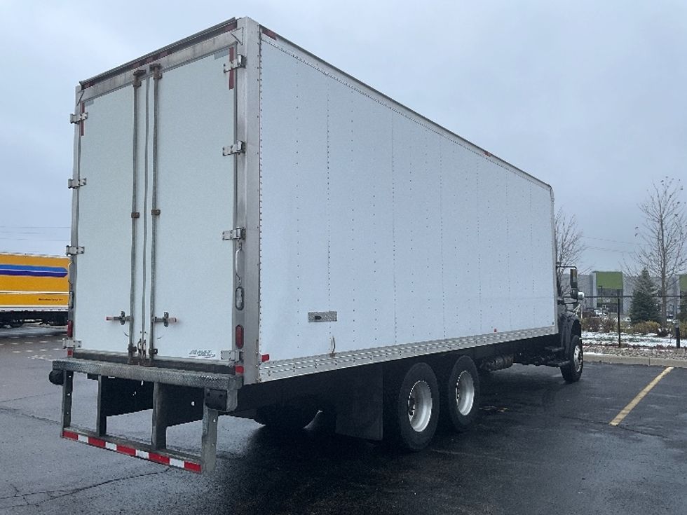 Medium Duty Box Truck-Light and Medium Duty Trucks-Freightliner-2018-M2-Cambridge-ON-37,164\n\t\tkm-$ 85,500 - Image 12