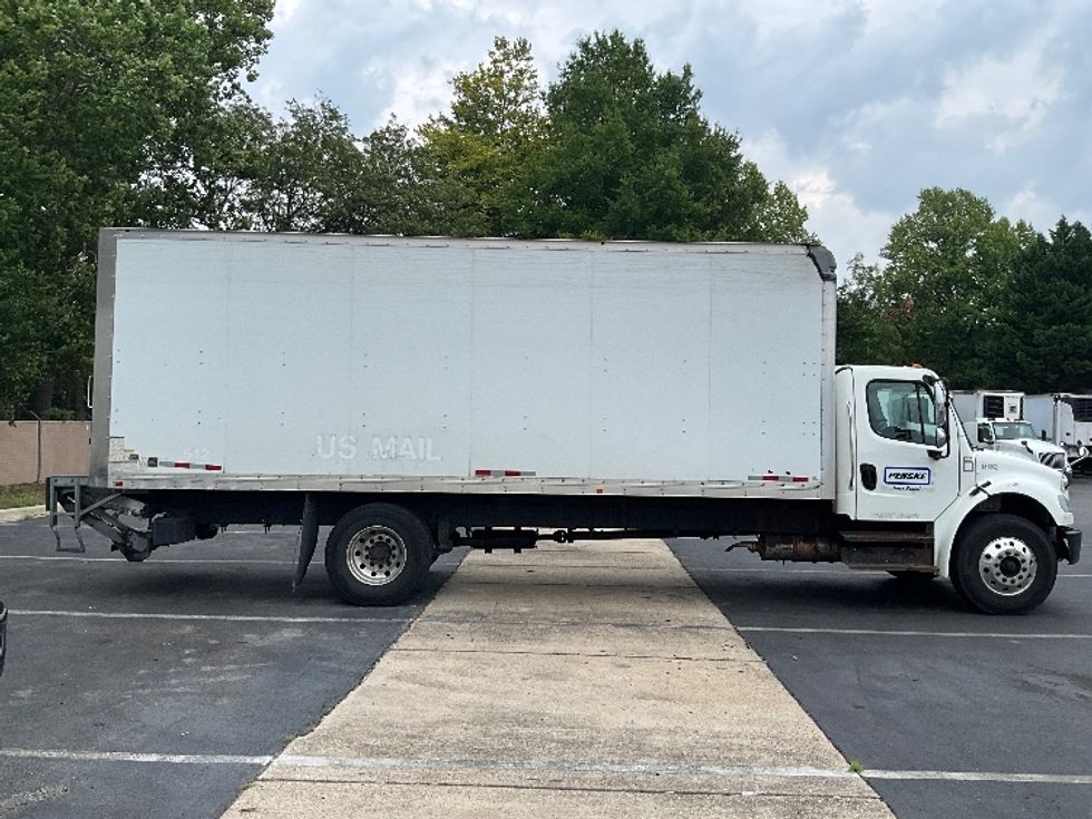 Medium Duty Box Truck-Light and Medium Duty Trucks-Freightliner-2018-M2-Capitol Heights-MD-285,574\n\t\tmiles-$ 36,000 - Image 15