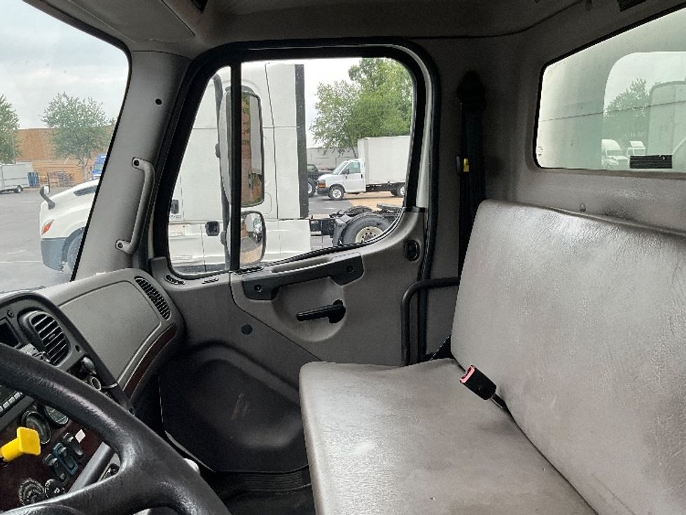Medium Duty Box Truck-Light and Medium Duty Trucks-Freightliner-2018-M2-Capitol Heights-MD-285,574\n\t\tmiles-$ 36,000 - Image 19