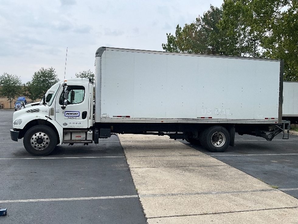 Medium Duty Box Truck-Light and Medium Duty Trucks-Freightliner-2018-M2-Capitol Heights-MD-285,574\n\t\tmiles-$ 36,000 - Image 4