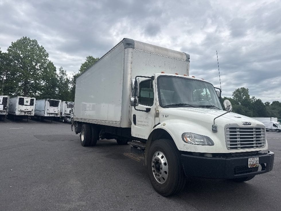 Medium Duty Box Truck-Light and Medium Duty Trucks-Freightliner-2018-M2-Capitol Heights-MD-308,500\n\t\tmiles-$ 31,000 - Image 1