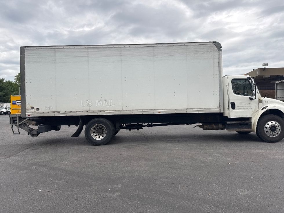 Medium Duty Box Truck-Light and Medium Duty Trucks-Freightliner-2018-M2-Capitol Heights-MD-308,500\n\t\tmiles-$ 31,000 - Image 15