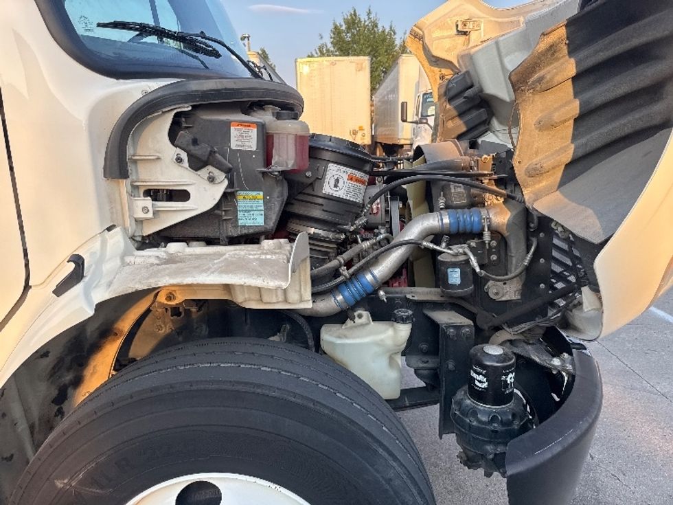 Medium Duty Box Truck-Light and Medium Duty Trucks-Freightliner-2018-M2-Carrollton-TX-111,329\n\t\tmiles-$ 53,000 - Image 23
