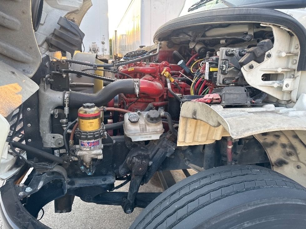 Medium Duty Box Truck-Light and Medium Duty Trucks-Freightliner-2018-M2-Carrollton-TX-111,329\n\t\tmiles-$ 53,000 - Image 24