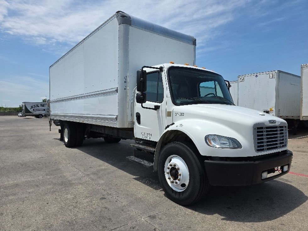 Medium Duty Box Truck-Light and Medium Duty Trucks-Freightliner-2018-M2-Carrollton-TX-206,044\n\t\tmiles-$ 44,750 - Image 1