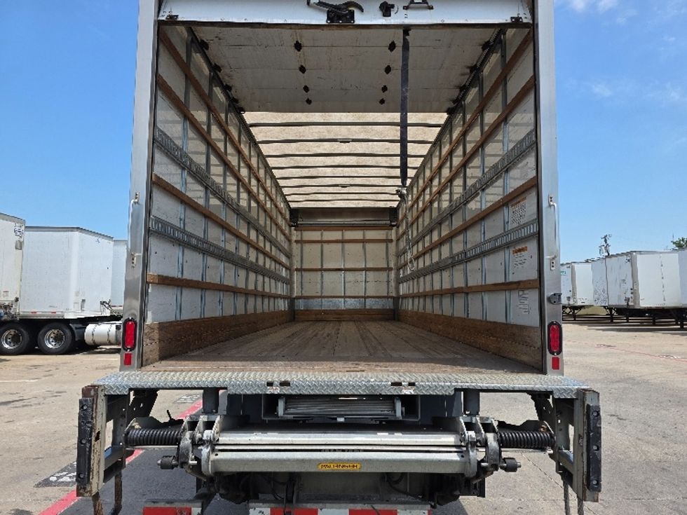 Medium Duty Box Truck-Light and Medium Duty Trucks-Freightliner-2018-M2-Carrollton-TX-206,044\n\t\tmiles-$ 44,750 - Image 8