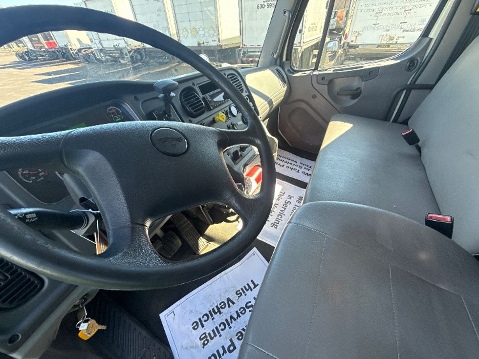 Medium Duty Box Truck-Light and Medium Duty Trucks-Freightliner-2018-M2-Chicago (Melrose Park)-IL-216,818\n\t\tmiles-$ 33,750 - Image 17