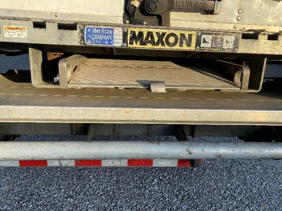 Medium Duty Box Truck-Light and Medium Duty Trucks-Freightliner-2018-M2-Cleveland-TN-154,906\n\t\tmiles-$ 53,000 - Image 24