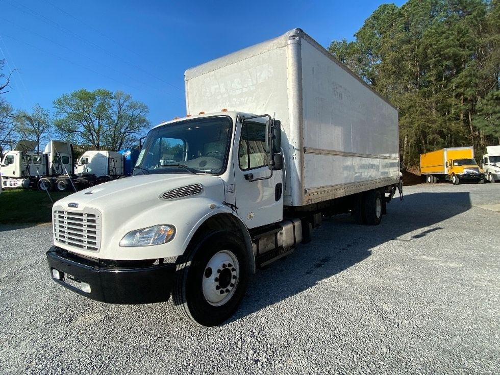 Medium Duty Box Truck-Light and Medium Duty Trucks-Freightliner-2018-M2-Cleveland-TN-154,906\n\t\tmiles-$ 53,000 - Image 3