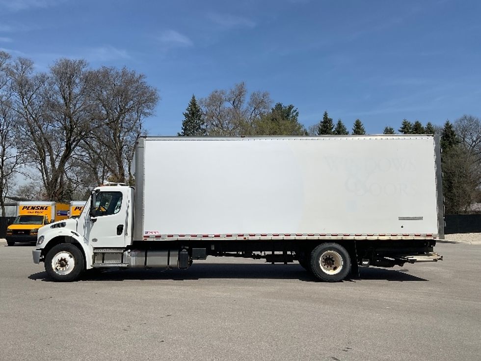 Medium Duty Box Truck-Light and Medium Duty Trucks-Freightliner-2018-M2-Comstock Park-MI-294,689\n\t\tmiles-$ 24,000 - Image 4