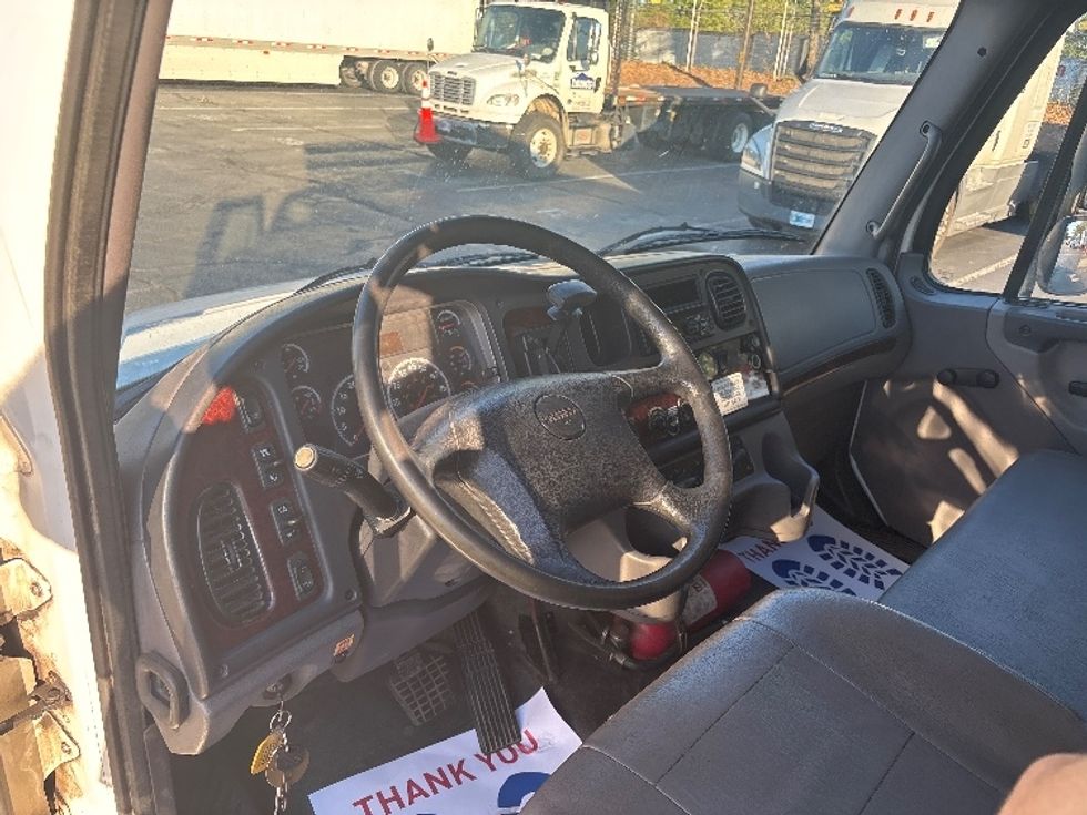Medium Duty Box Truck-Light and Medium Duty Trucks-Freightliner-2018-M2-Concord-NC-226,099\n\t\tmiles-$ 45,250 - Image 17