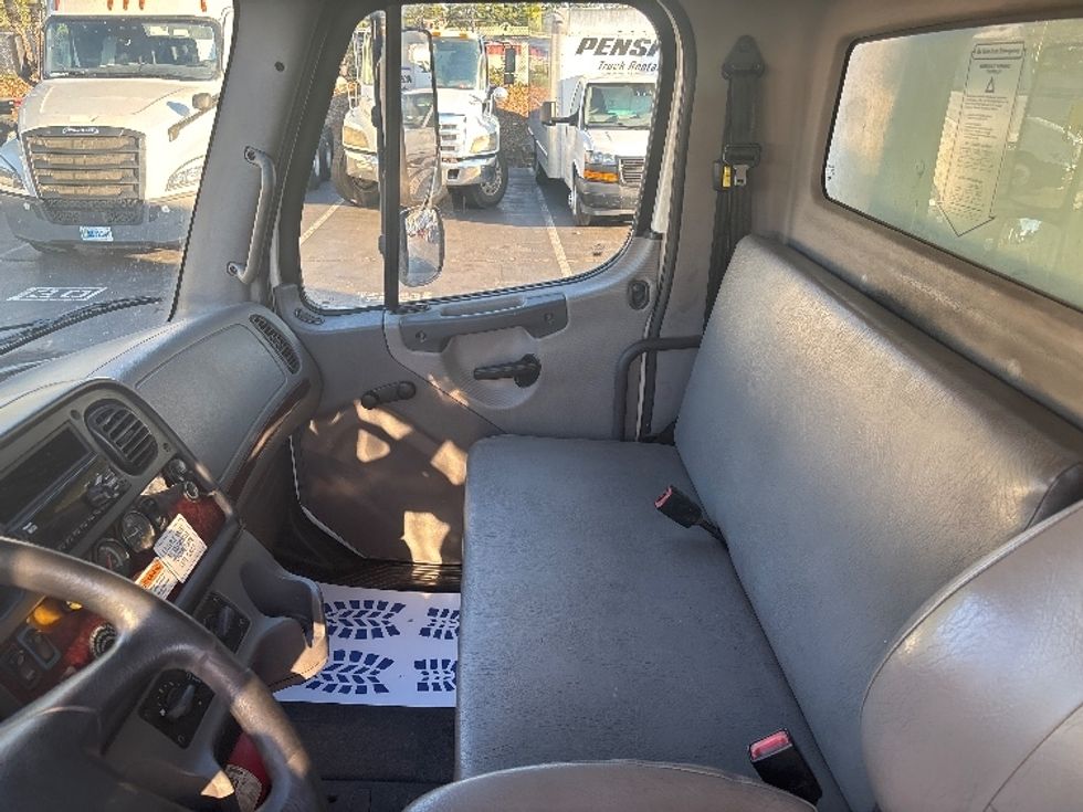 Medium Duty Box Truck-Light and Medium Duty Trucks-Freightliner-2018-M2-Concord-NC-226,099\n\t\tmiles-$ 45,250 - Image 19