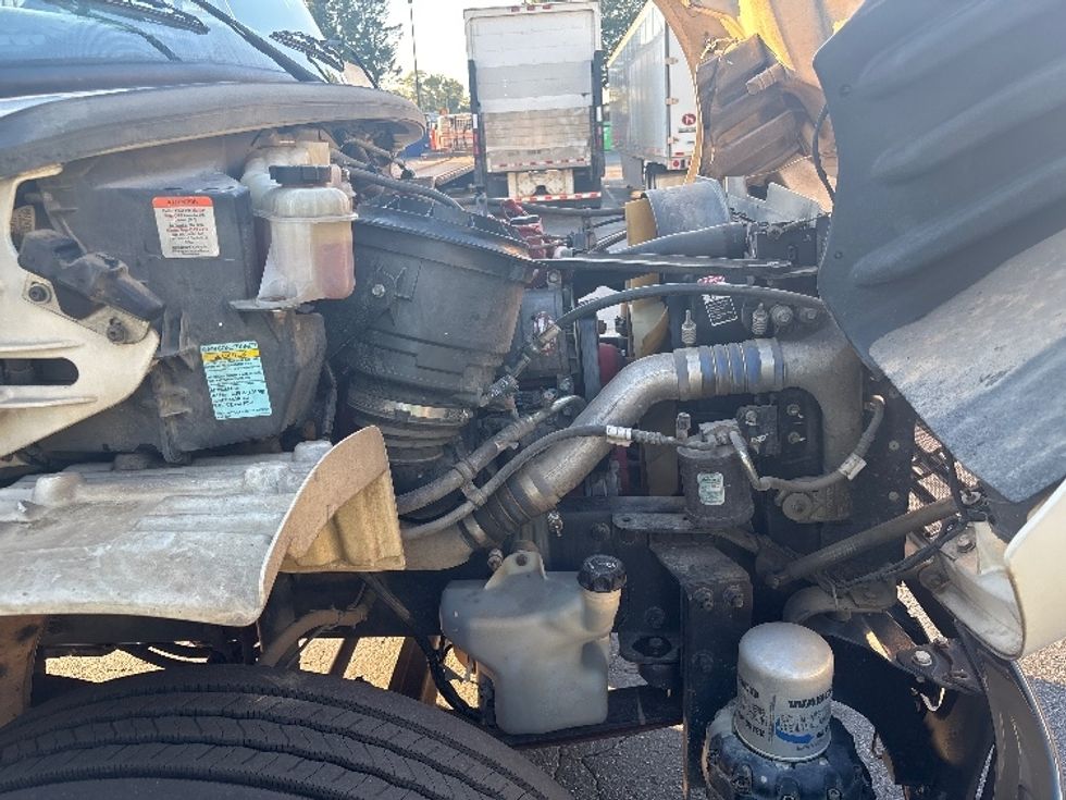 Medium Duty Box Truck-Light and Medium Duty Trucks-Freightliner-2018-M2-Concord-NC-226,099\n\t\tmiles-$ 45,250 - Image 23