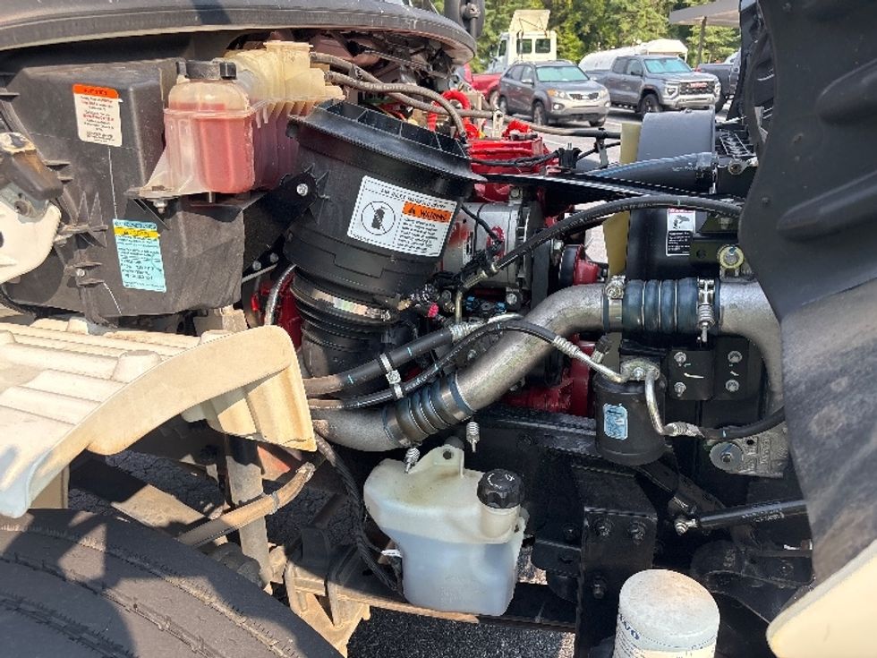 Medium Duty Box Truck-Light and Medium Duty Trucks-Freightliner-2018-M2-Conover-NC-21,035\n\t\tmiles-$ 62,500 - Image 23