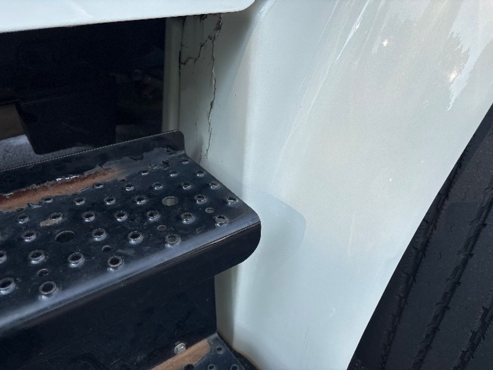 Medium Duty Box Truck-Light and Medium Duty Trucks-Freightliner-2018-M2-Conover-NC-21,035\n\t\tmiles-$ 62,500 - Image 25