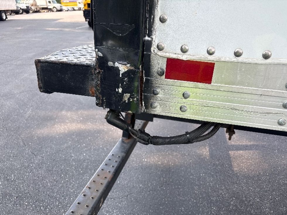 Medium Duty Box Truck-Light and Medium Duty Trucks-Freightliner-2018-M2-Conover-NC-21,035\n\t\tmiles-$ 62,500 - Image 27