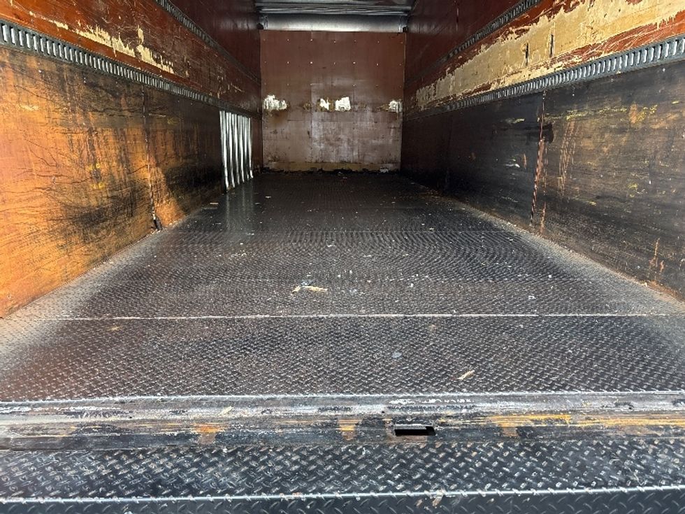 Medium Duty Box Truck-Light and Medium Duty Trucks-Freightliner-2018-M2-Conover-NC-22,018\n\t\tmiles-$ 62,250 - Image 10
