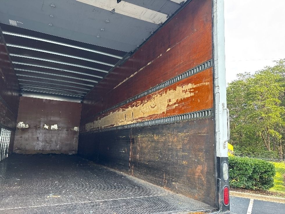 Medium Duty Box Truck-Light and Medium Duty Trucks-Freightliner-2018-M2-Conover-NC-22,018\n\t\tmiles-$ 62,250 - Image 12