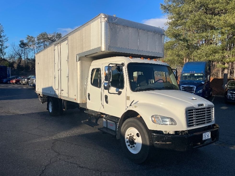 Medium Duty Box Truck-Light and Medium Duty Trucks-Freightliner-2018-M2-Conover-NC-228,143\n\t\tmiles-$ 49,500 - Image 1