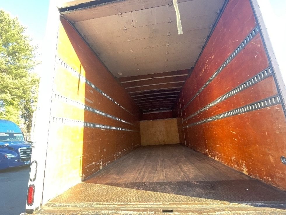 Medium Duty Box Truck-Light and Medium Duty Trucks-Freightliner-2018-M2-Conover-NC-228,143\n\t\tmiles-$ 49,500 - Image 11