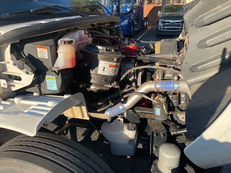 Medium Duty Box Truck-Light and Medium Duty Trucks-Freightliner-2018-M2-Conover-NC-228,143\n\t\tmiles-$ 49,500 - Image 22