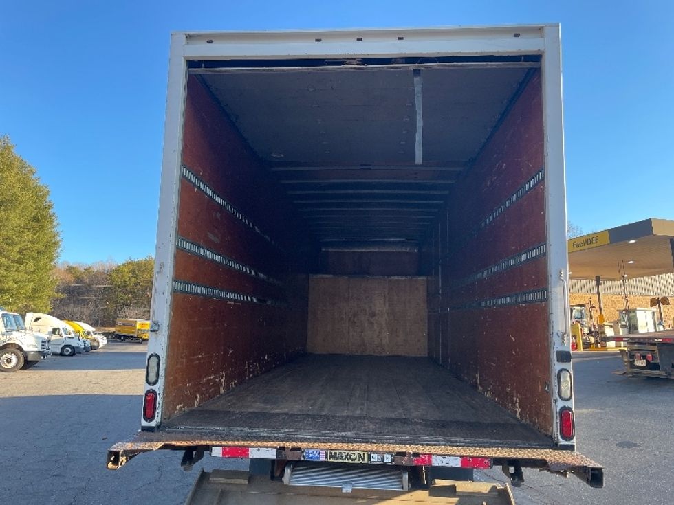 Medium Duty Box Truck-Light and Medium Duty Trucks-Freightliner-2018-M2-Conover-NC-228,143\n\t\tmiles-$ 49,500 - Image 8