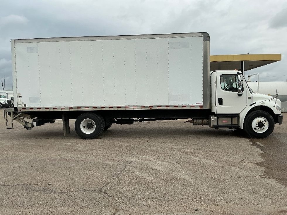 Medium Duty Box Truck-Light and Medium Duty Trucks-Freightliner-2018-M2-Dallas-TX-120,735\n\t\tmiles-$ 54,000 - Image 15