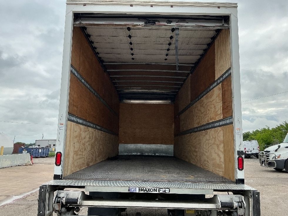 Medium Duty Box Truck-Light and Medium Duty Trucks-Freightliner-2018-M2-Dallas-TX-120,735\n\t\tmiles-$ 54,000 - Image 8