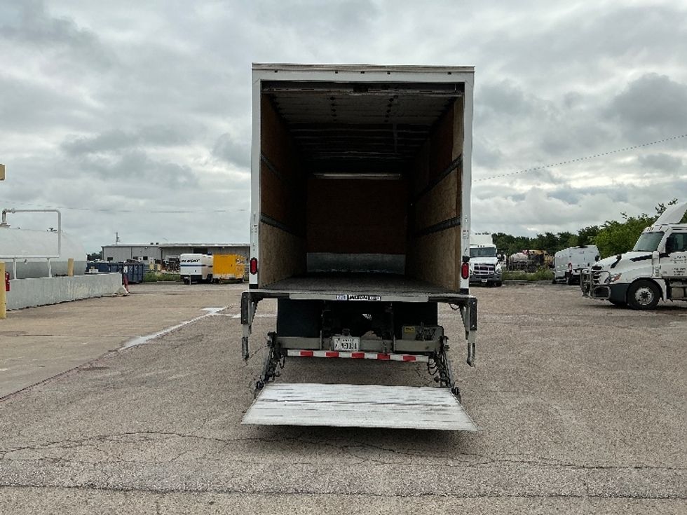 Medium Duty Box Truck-Light and Medium Duty Trucks-Freightliner-2018-M2-Dallas-TX-120,735\n\t\tmiles-$ 54,000 - Image 9