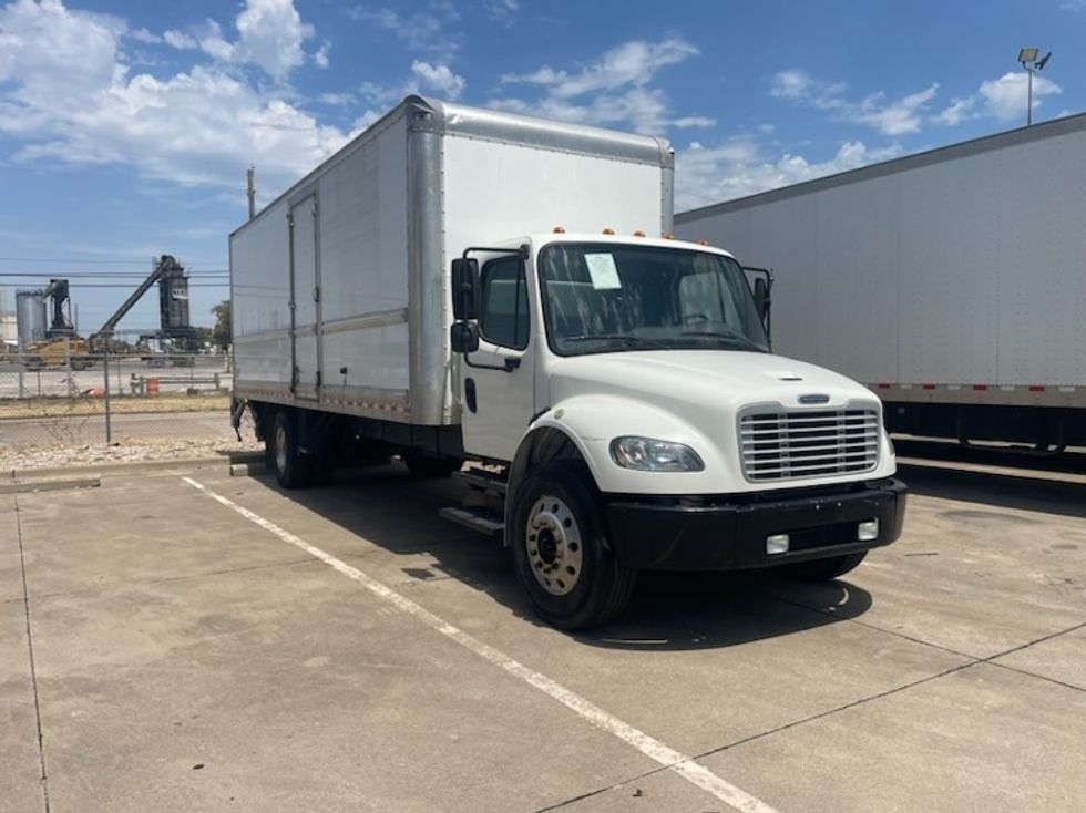Medium Duty Box Truck-Light and Medium Duty Trucks-Freightliner-2018-M2-Dallas-TX-268,853\n\t\tmiles-$ 41,250 - Image 1