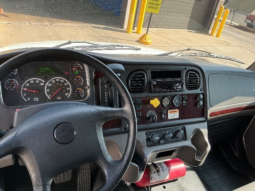 Medium Duty Box Truck-Light and Medium Duty Trucks-Freightliner-2018-M2-Dallas-TX-268,853\n\t\tmiles-$ 41,250 - Image 18
