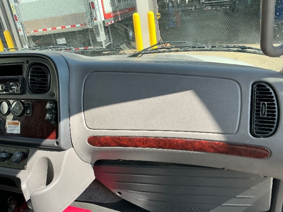 Medium Duty Box Truck-Light and Medium Duty Trucks-Freightliner-2018-M2-Dallas-TX-268,853\n\t\tmiles-$ 41,250 - Image 21