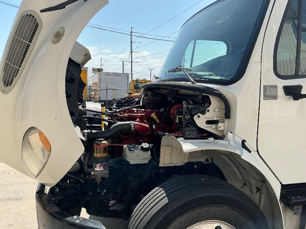 Medium Duty Box Truck-Light and Medium Duty Trucks-Freightliner-2018-M2-Dallas-TX-268,853\n\t\tmiles-$ 41,250 - Image 24
