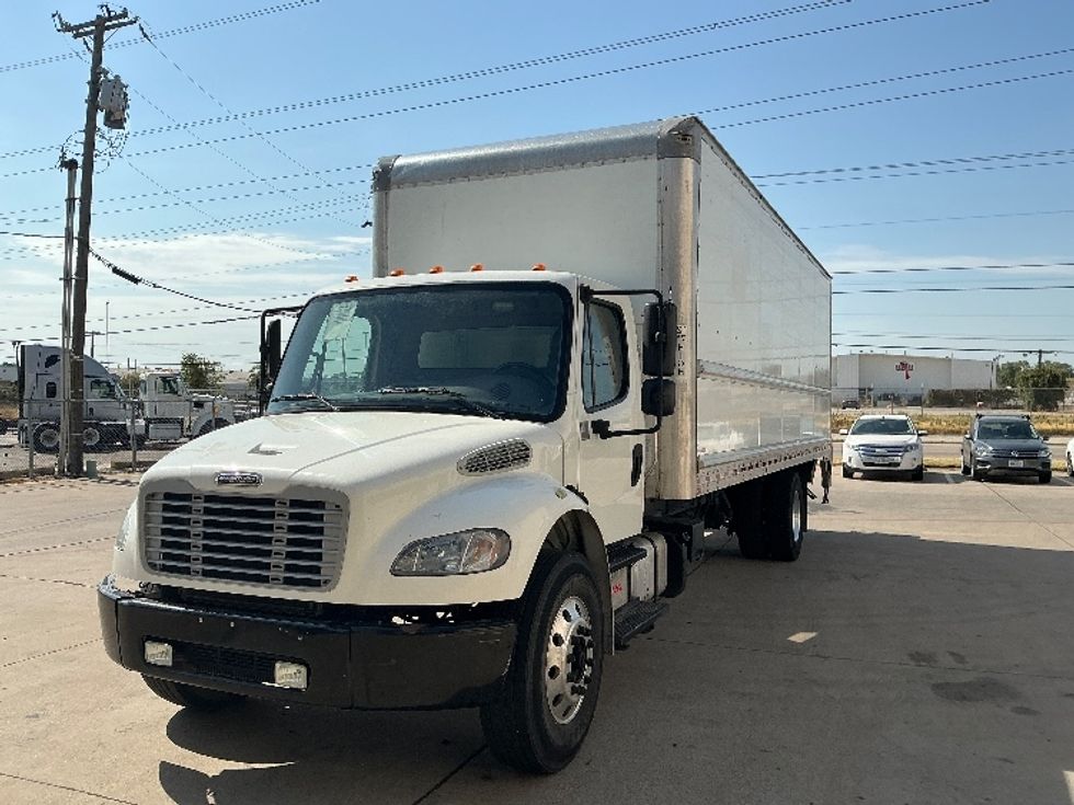 Medium Duty Box Truck-Light and Medium Duty Trucks-Freightliner-2018-M2-Dallas-TX-268,853\n\t\tmiles-$ 41,250 - Image 3