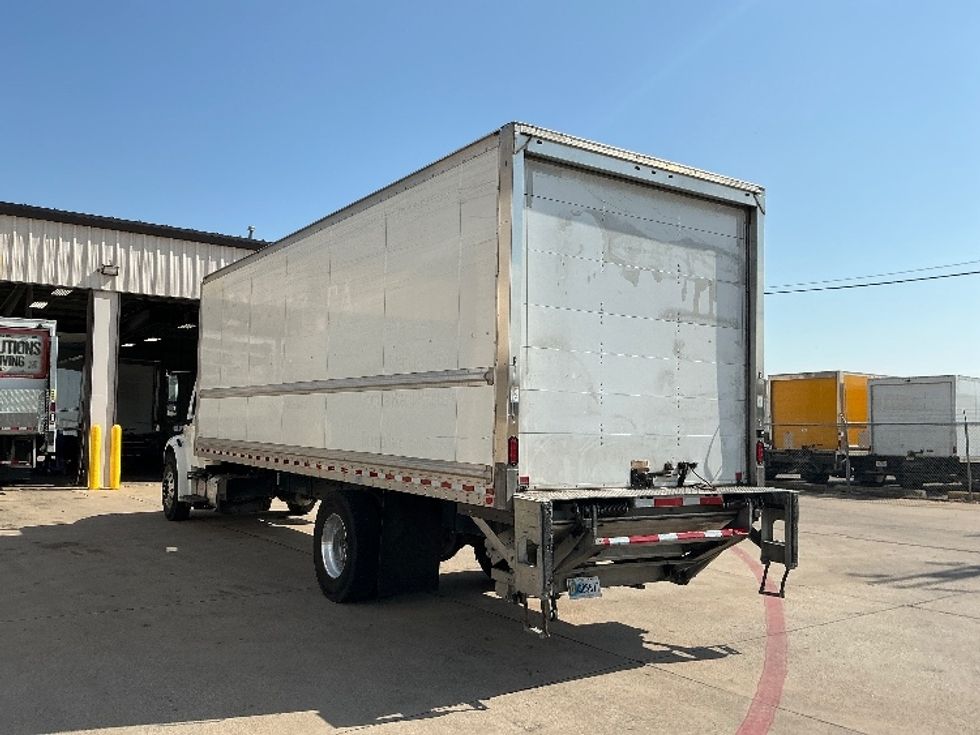 Medium Duty Box Truck-Light and Medium Duty Trucks-Freightliner-2018-M2-Dallas-TX-268,853\n\t\tmiles-$ 41,250 - Image 6