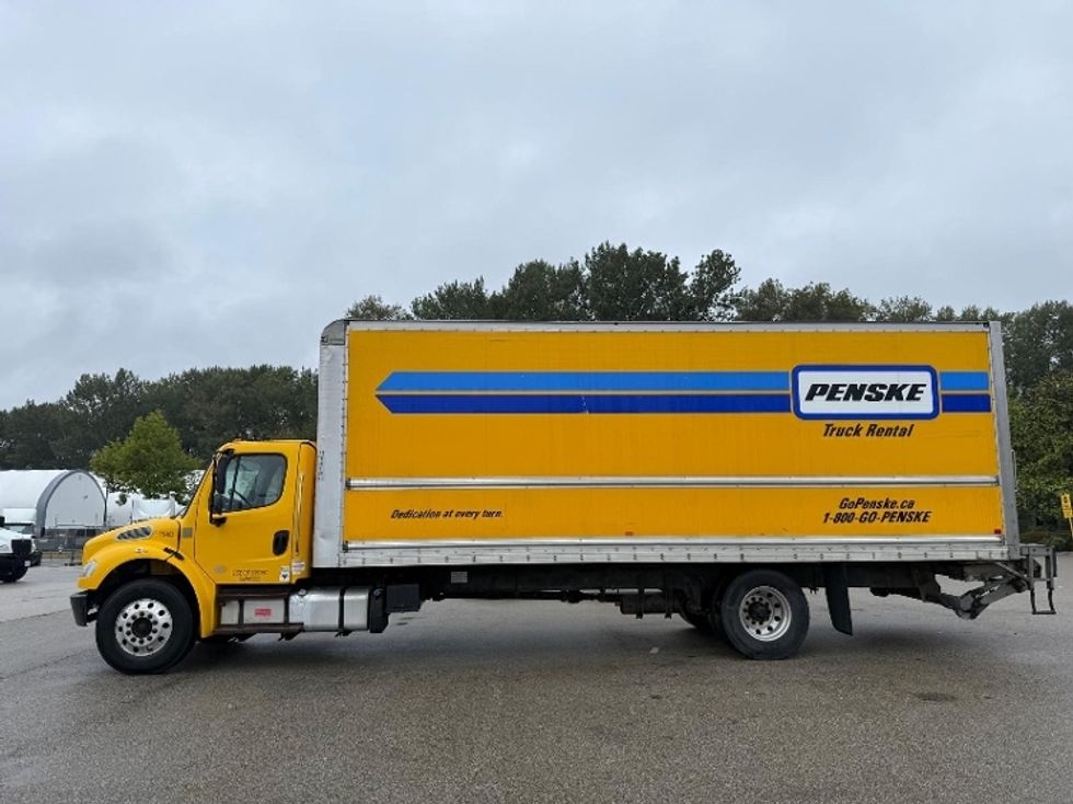 Medium Duty Box Truck-Light and Medium Duty Trucks-Freightliner-2018-M2-Delta-BC-190,973\n\t\tkm-$ 64,750 - Image 4