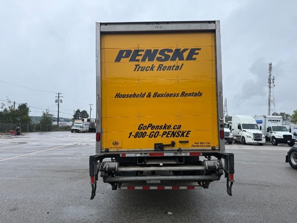 Medium Duty Box Truck-Light and Medium Duty Trucks-Freightliner-2018-M2-Delta-BC-190,973\n\t\tkm-$ 64,750 - Image 7