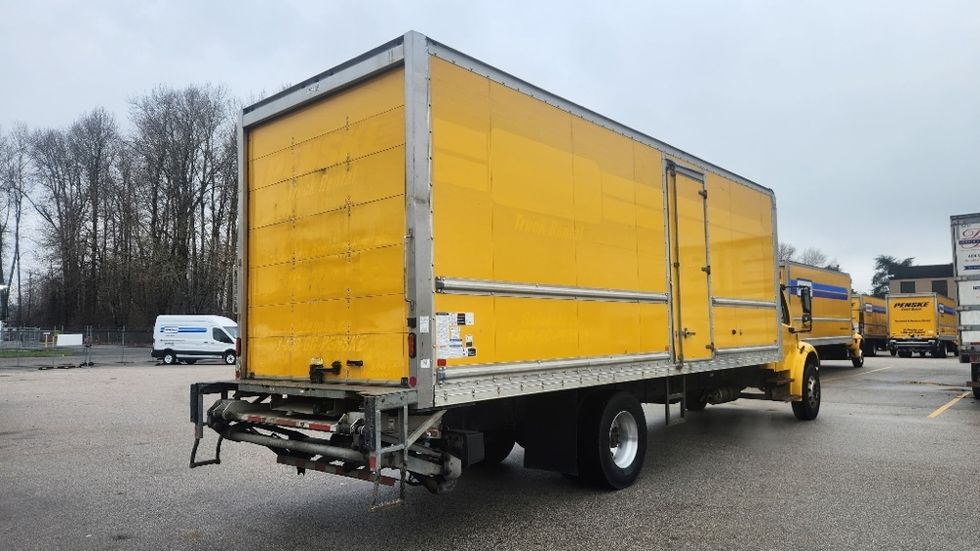 Medium Duty Box Truck-Light and Medium Duty Trucks-Freightliner-2018-M2-Delta-BC-219,846\n\t\tkm-$ 62,750 - Image 13