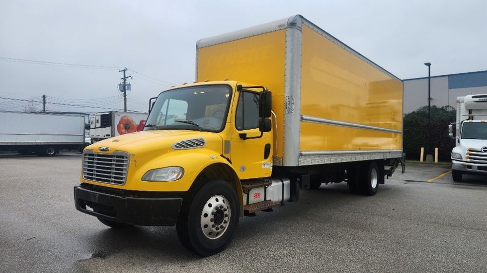 Medium Duty Box Truck-Light and Medium Duty Trucks-Freightliner-2018-M2-Delta-BC-219,846\n\t\tkm-$ 62,750 - Image 3