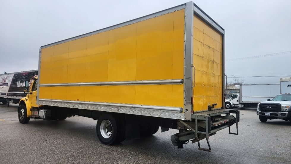 Medium Duty Box Truck-Light and Medium Duty Trucks-Freightliner-2018-M2-Delta-BC-219,846\n\t\tkm-$ 62,750 - Image 6